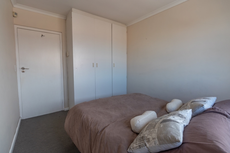 1 Bedroom Property for Sale in Table View Western Cape